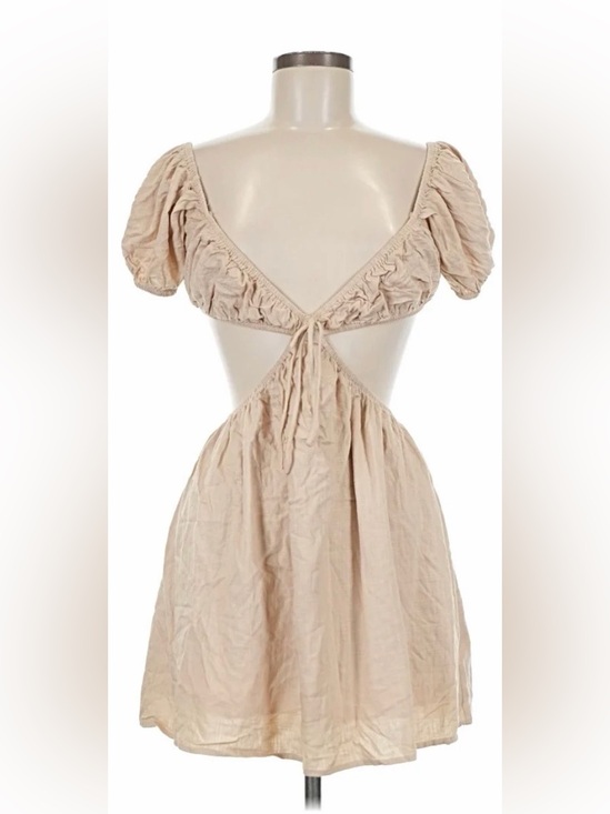 Forever 21 Dresses & Skirts - Cut-Out dress